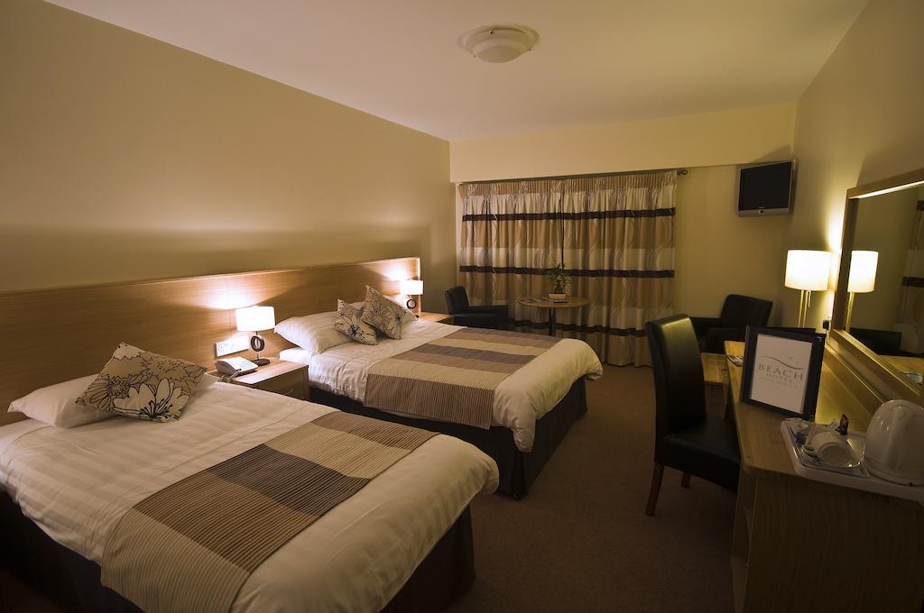 Beach Hotel & Restaurant Downings Dış mekan fotoğraf