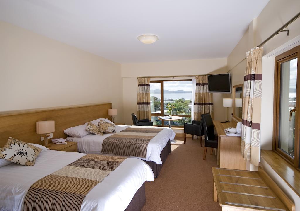Beach Hotel & Restaurant Downings Oda fotoğraf
